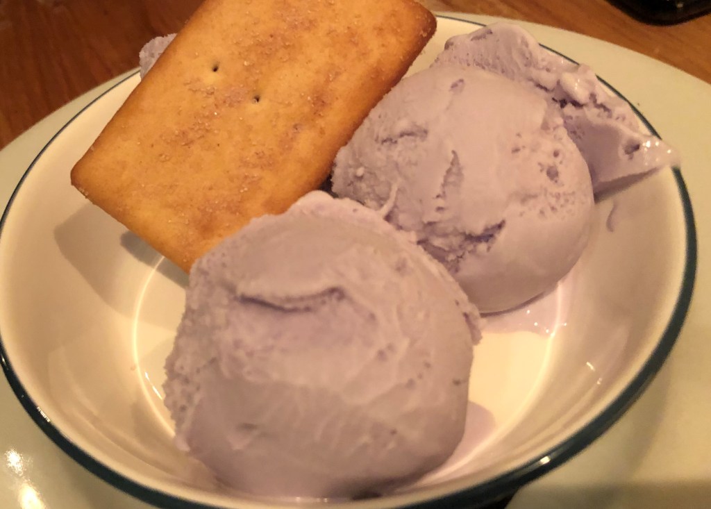 Helado de violeta-Vinoteca Moratín