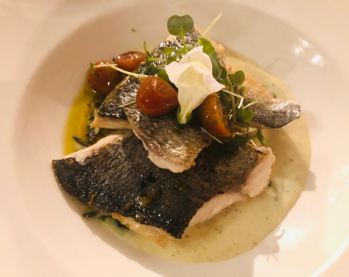 Filete de dorada, risotto de hongos con picada de rúcula, albahaca y virutas de ibérico-Restaurante Masena