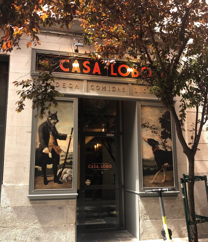 Fachada-Restaurante Casa Lobo