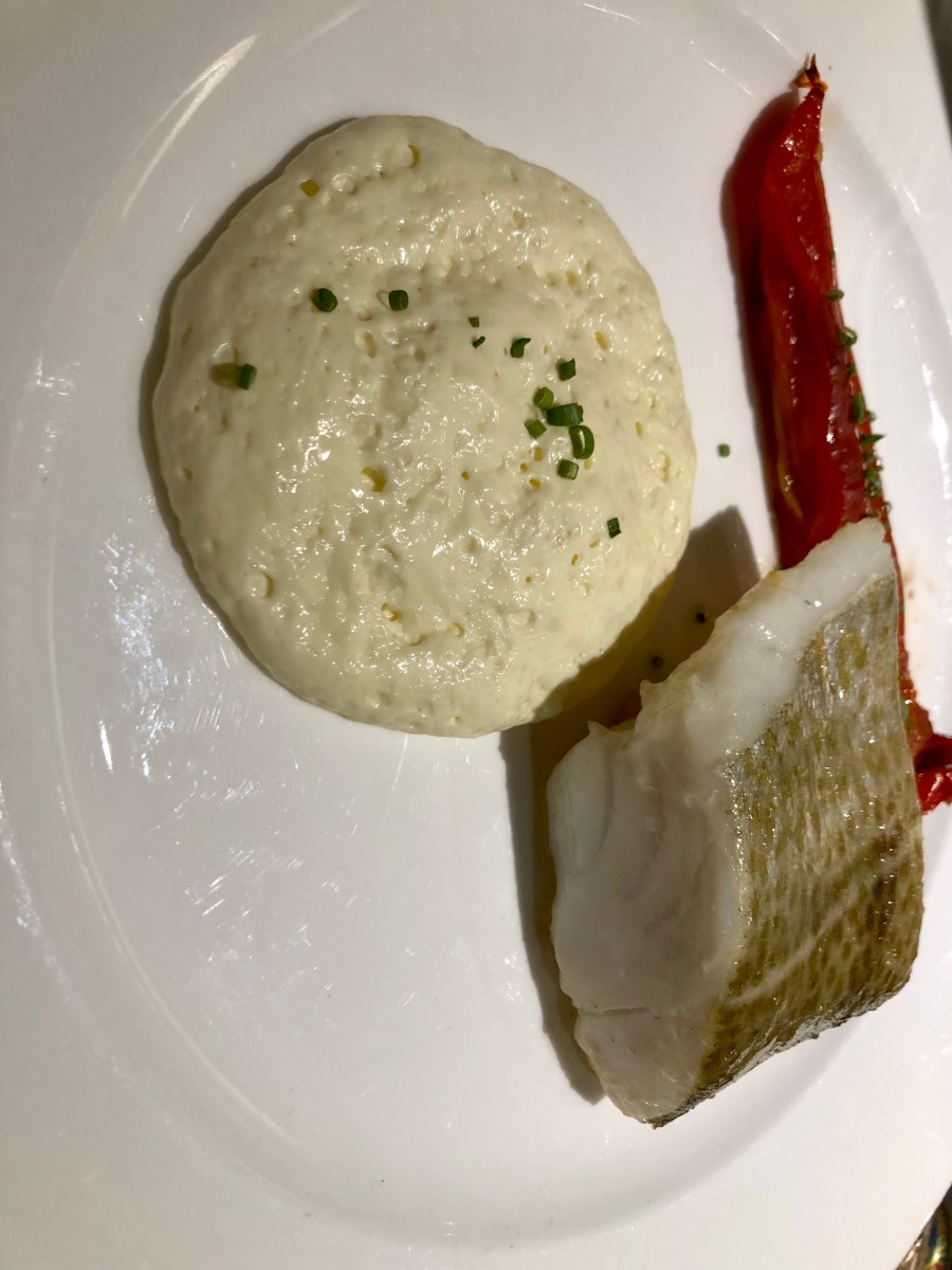 Bacalao confitado al pilpil con pimiento asado Restaurante Ferreteria