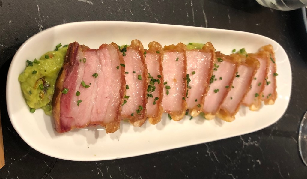 Torreznos con guacamole, Restaurante Divino Tinto”