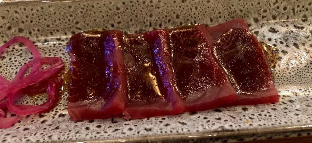 Sashimi de lomo negro. Restaurante Macarena.Ronqueo