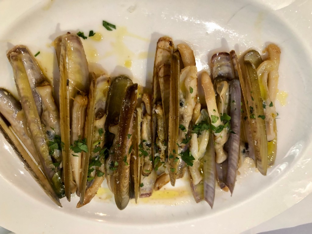 Navajas a la plancha. Restaurante El Estu